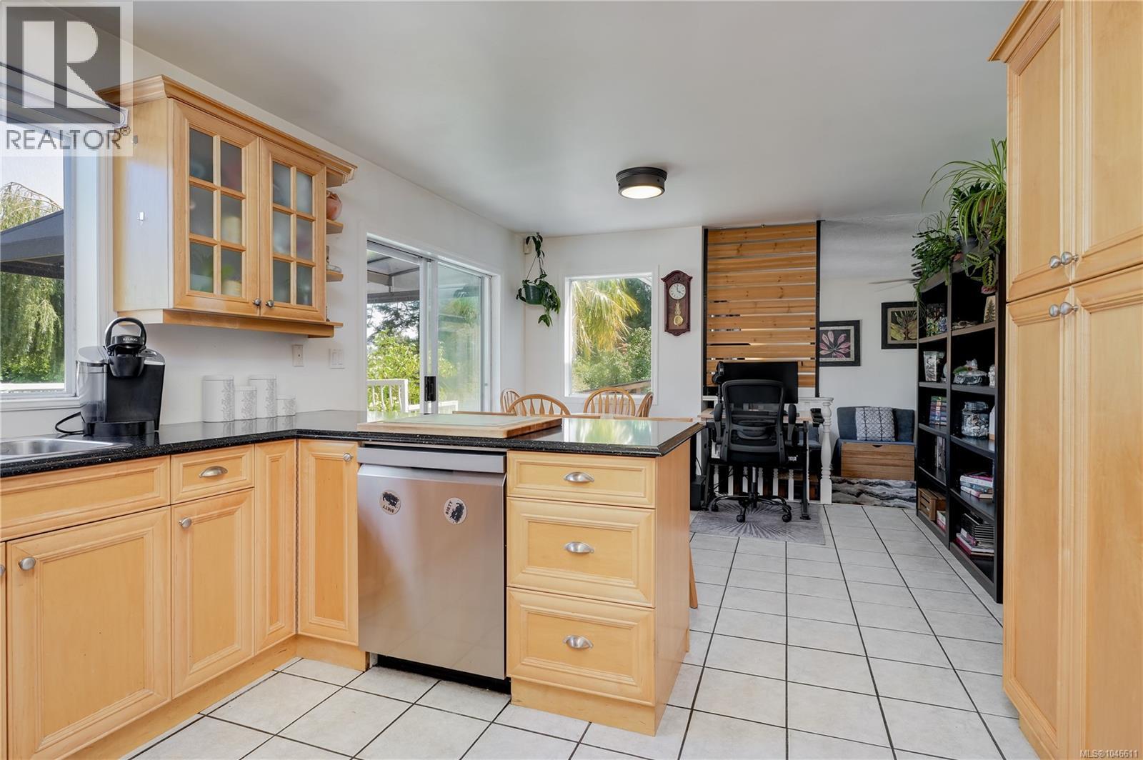 2227 French Rd S - 7