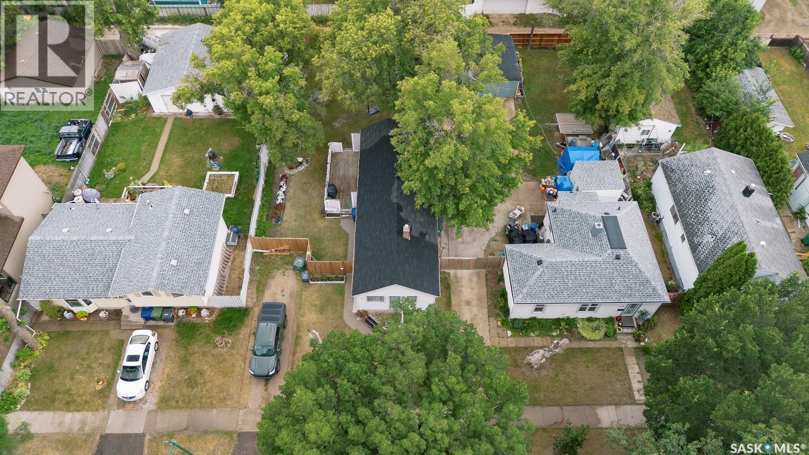 1421 H AVENUE N - 7