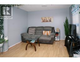 1421 H Avenue N, Saskatoon, SK S7L2E5 Photo 15