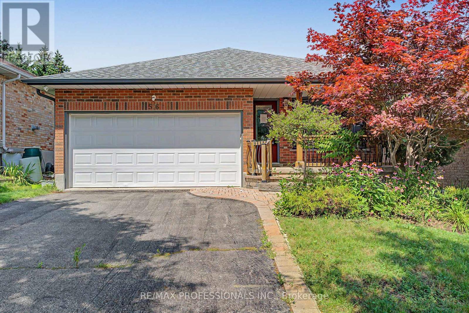 576 THORNDALE DRIVE - 1