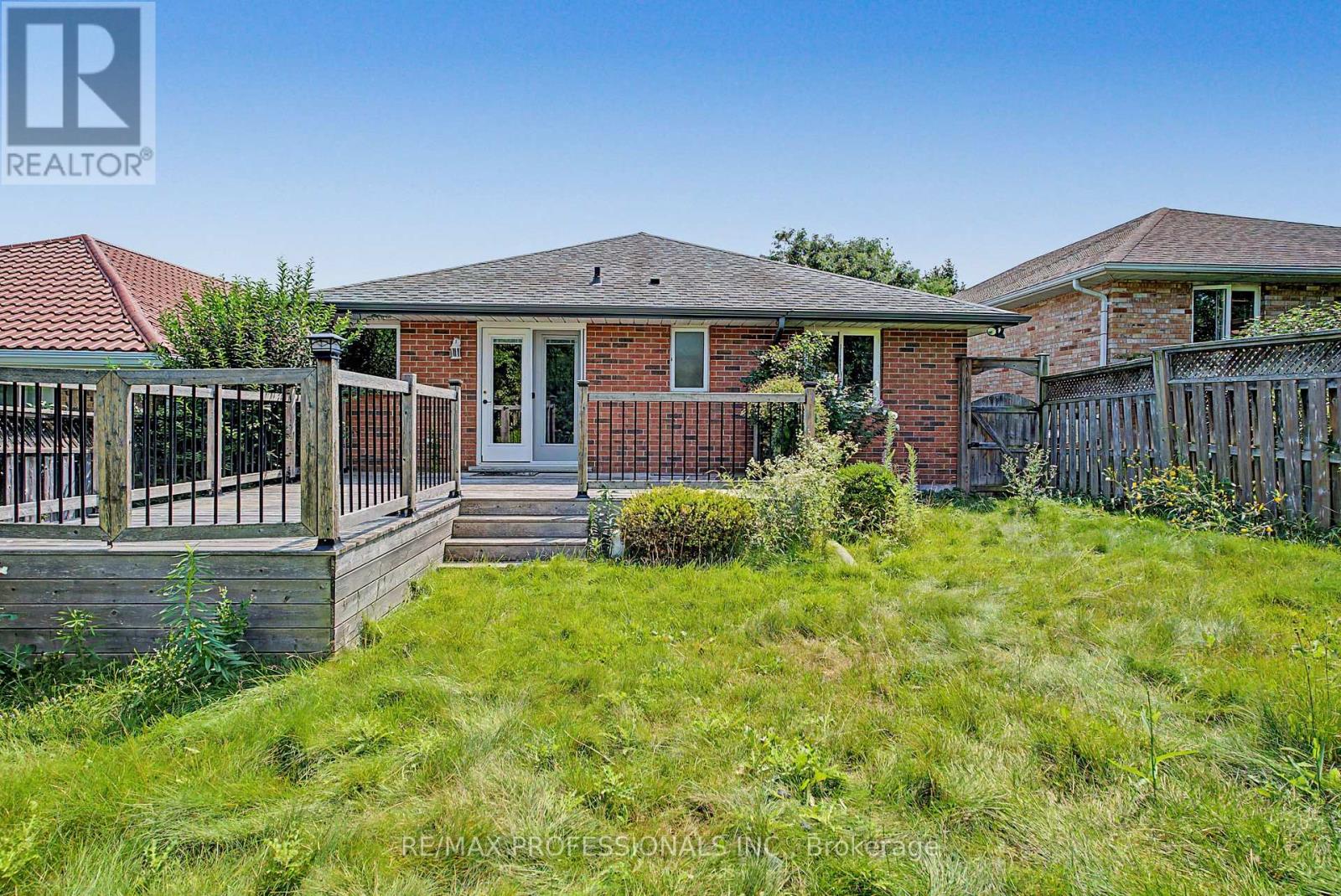 576 THORNDALE DRIVE - 30