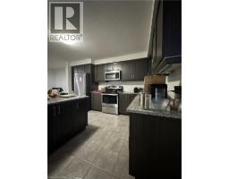 35 Eliza Avenue, Kitchener, ON N2E0G2 Photo 17