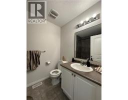 35 Eliza Avenue, Kitchener, ON N2E0G2 Photo 36