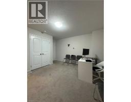 Kitchen - 35 Eliza Avenue, Kitchener, ON N2E0G2 Photo 7