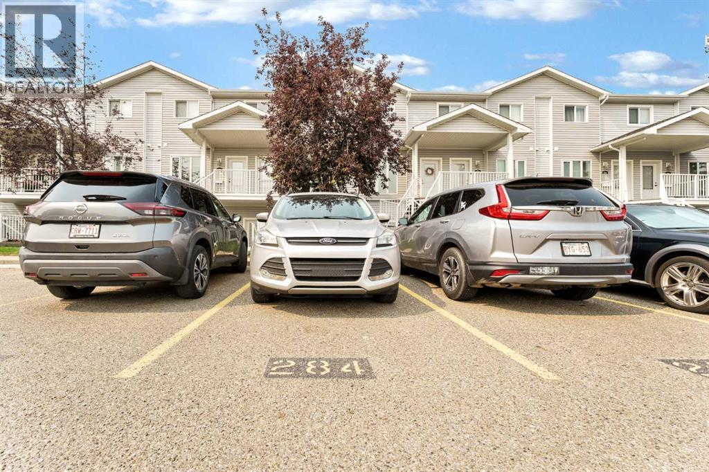 284 Northlands Pointe  NE - 37