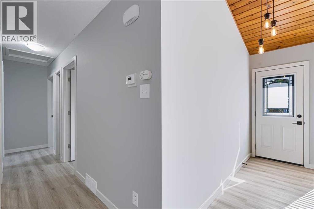 10827 Brae Road SW - Image 13