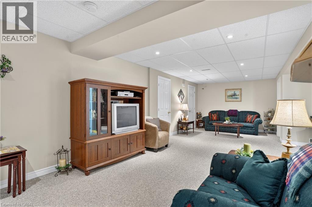 #8 50 MIDLAND Drive - Image 14