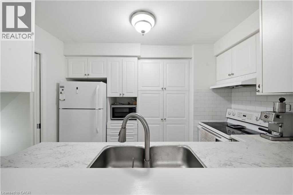 230 SUNSET Boulevard - 6