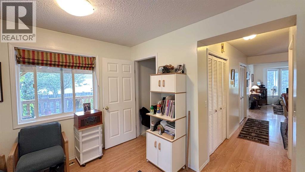 407 1 Avenue NW - 19