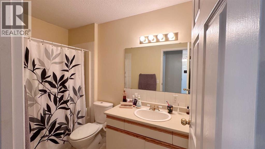 407 1 Avenue NW - 24