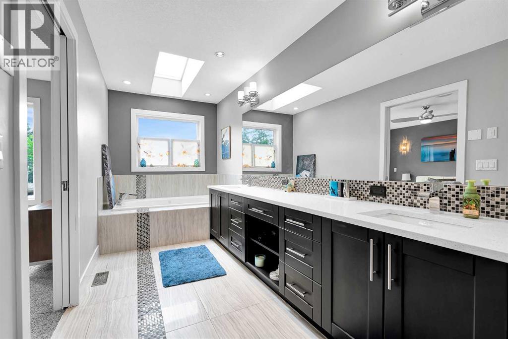 425 21 Avenue NW - 25
