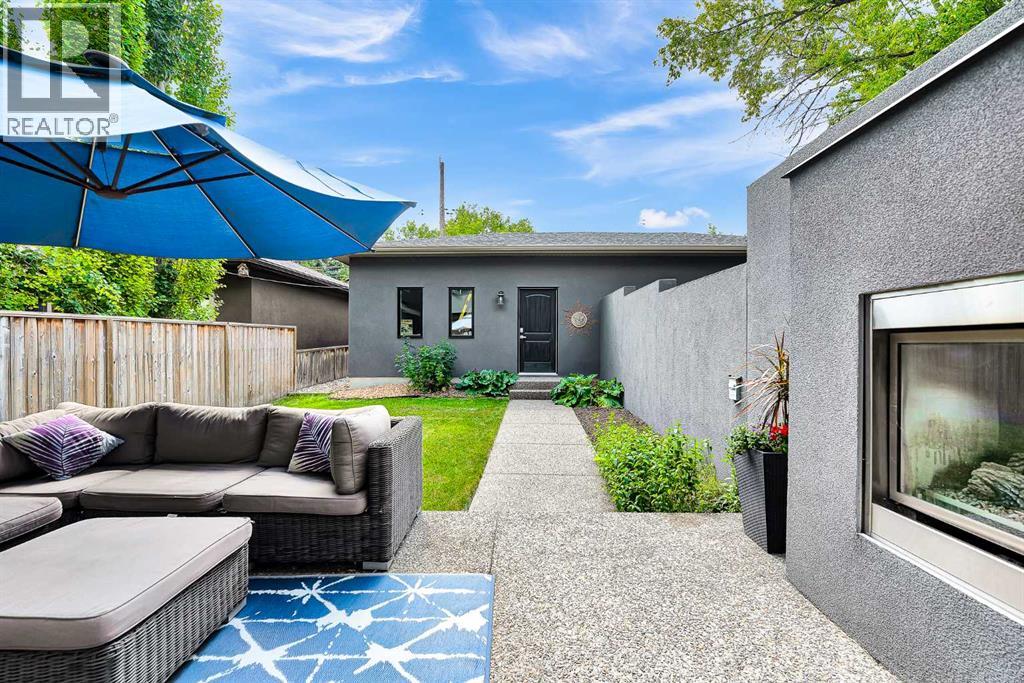 425 21 Avenue NW - 42