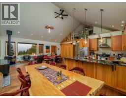 2023 Mcmurdo Road, Golden, BC V0A1H4 Photo 13