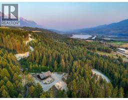 2023 Mcmurdo Road, Golden, BC V0A1H4 Photo 38