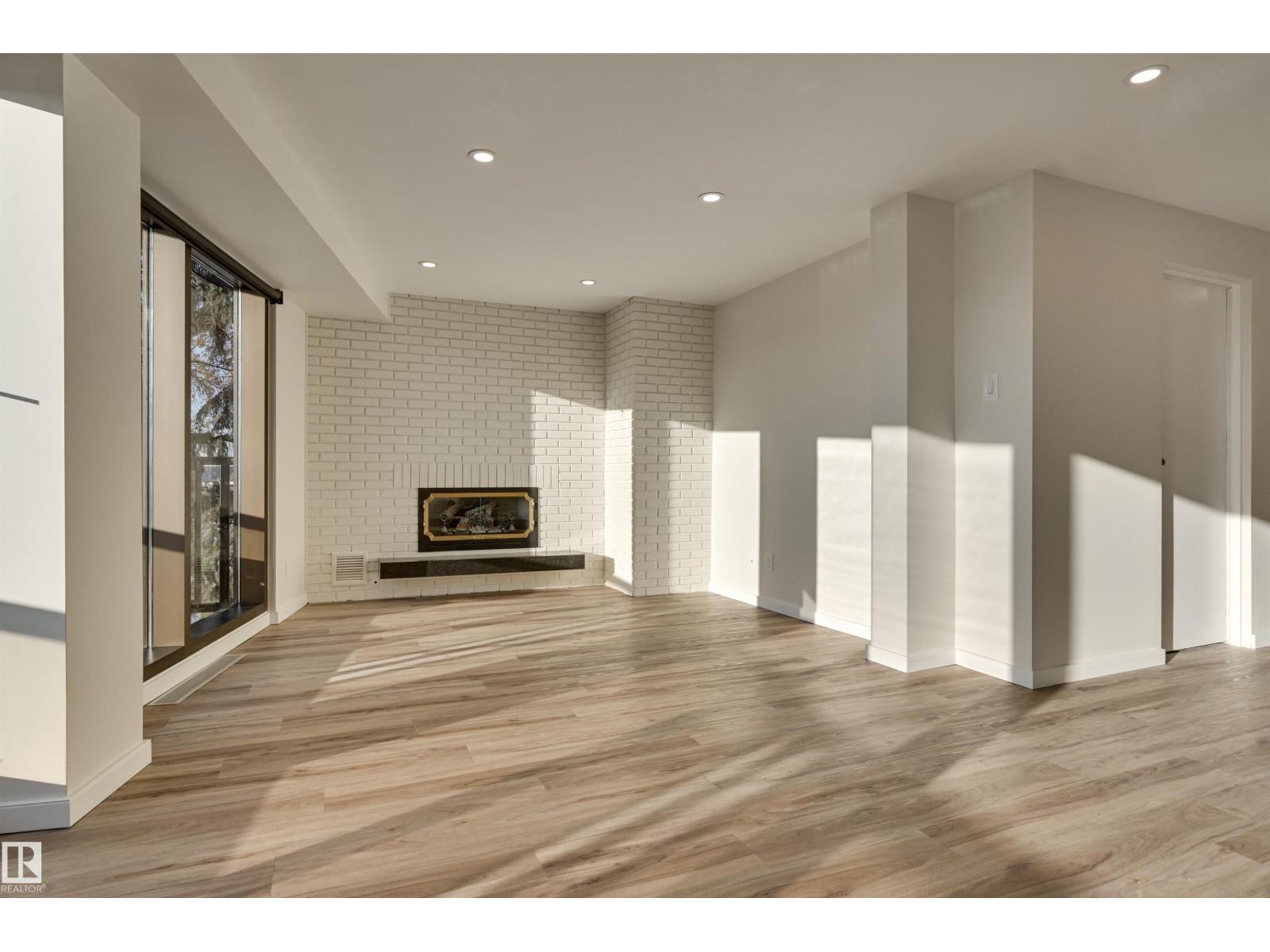 #1 11960 100 AV NW - 6
