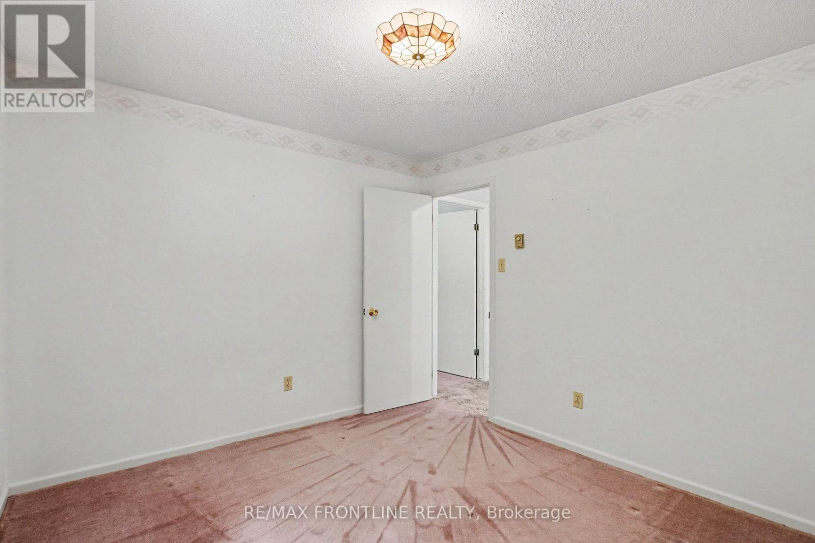 178 BURKE LANE - 25