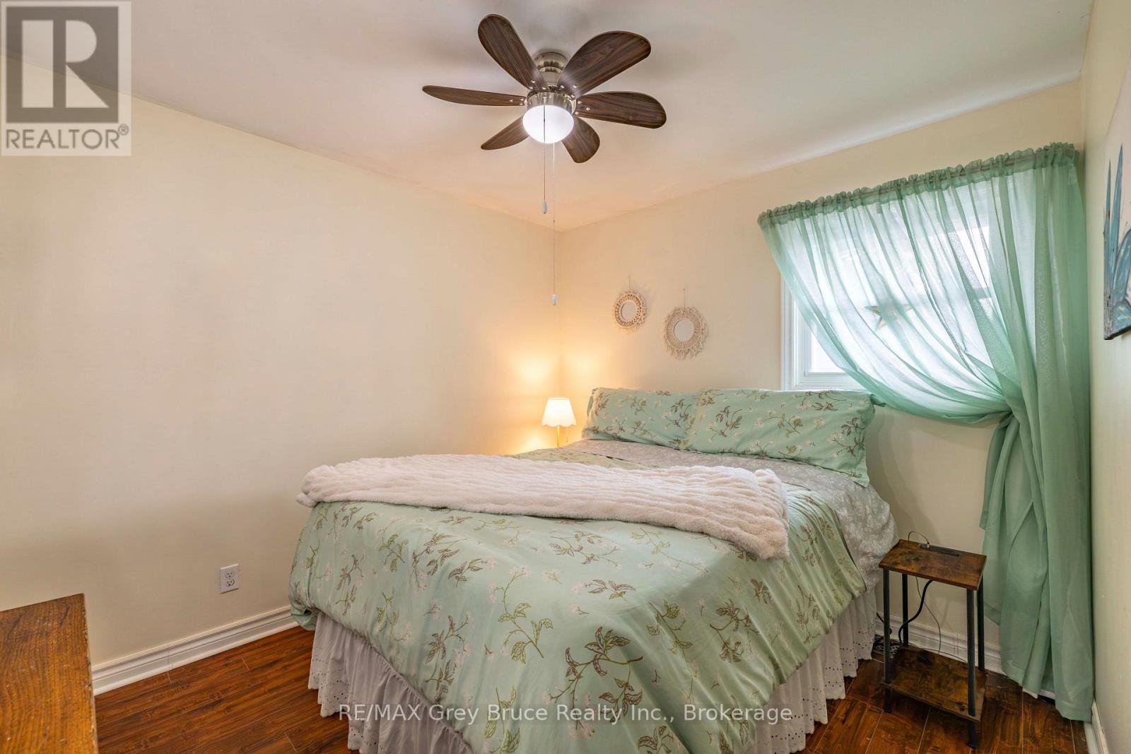 175 FERGUS STREET S - Image 12