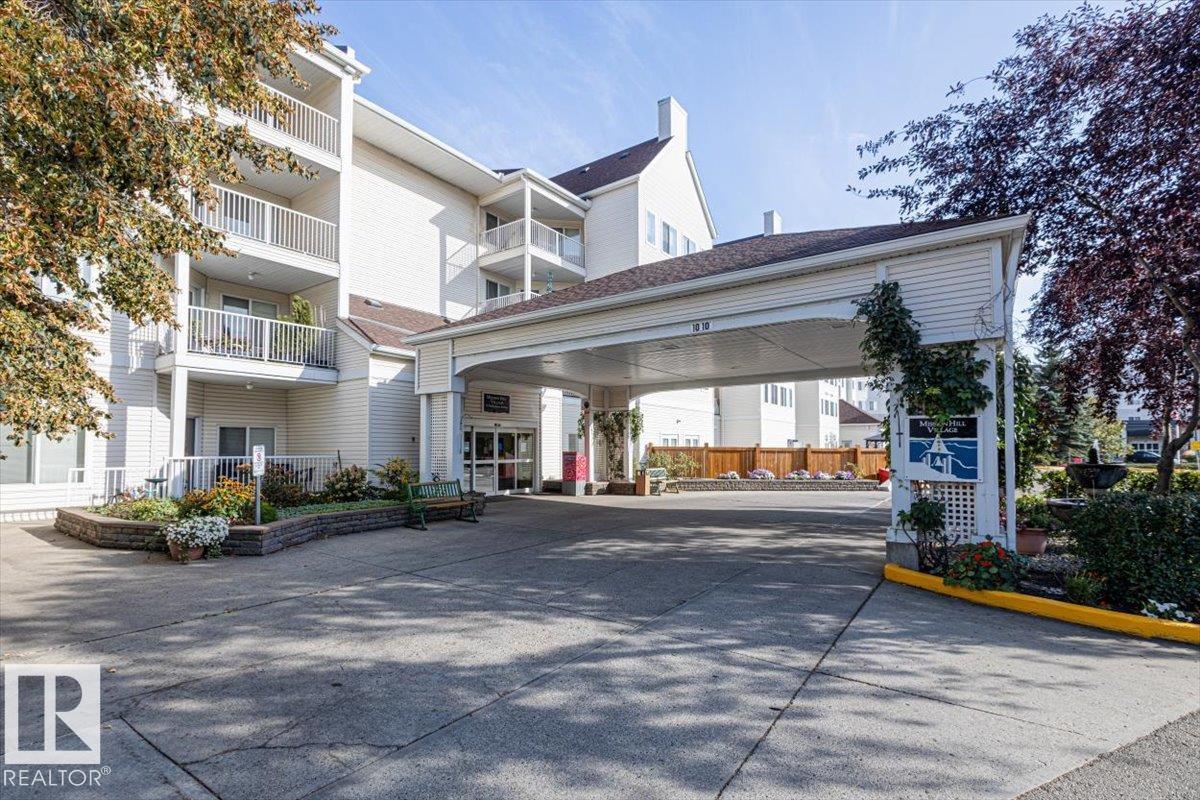 #224 78 McKenney Avenue - 47