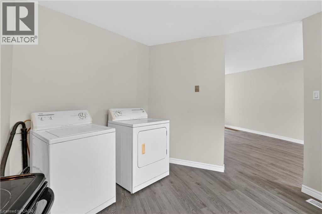 #66 60 ELMSDALE Drive - 14