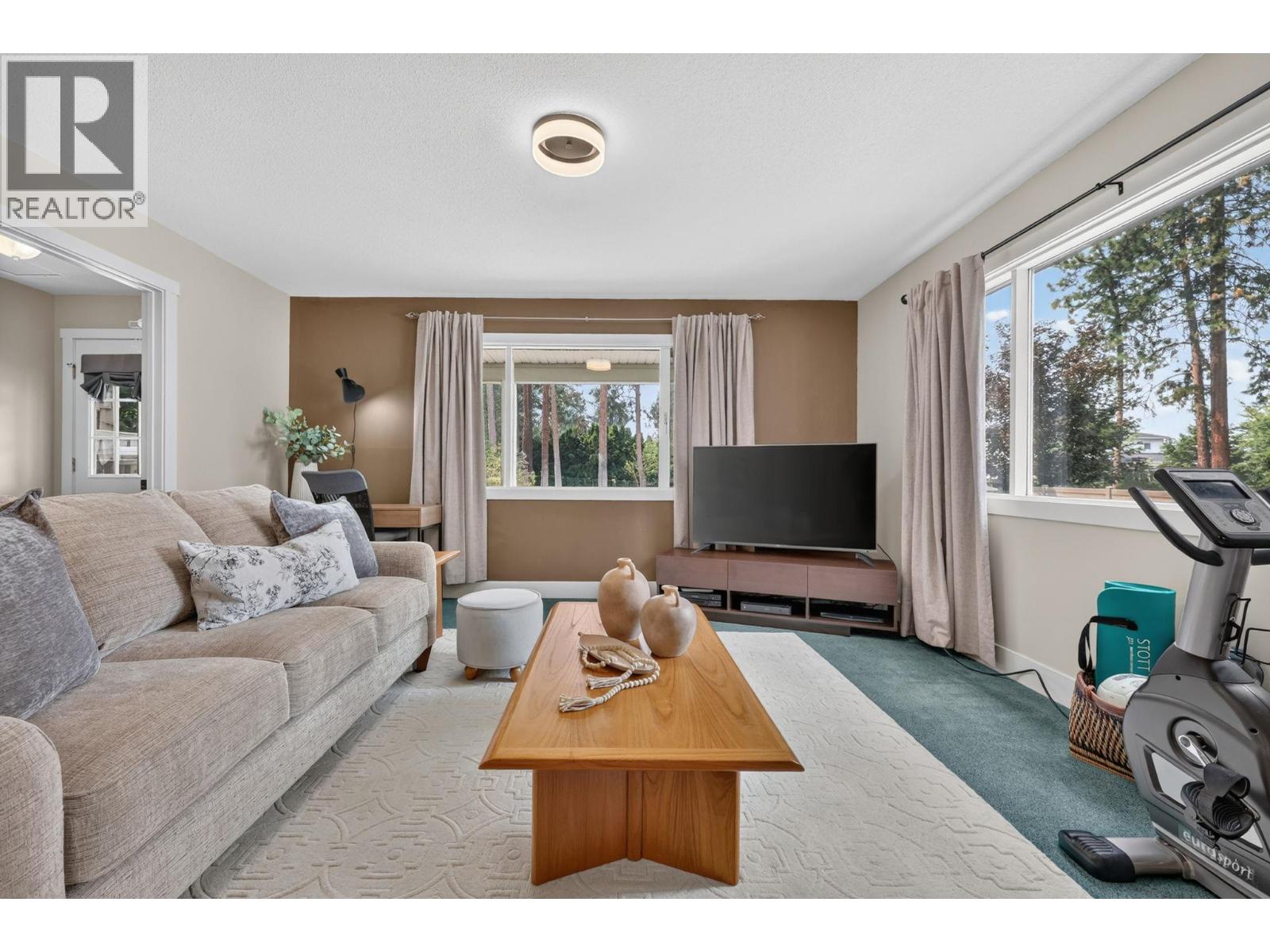 4740 Parkridge Drive, Kelowna