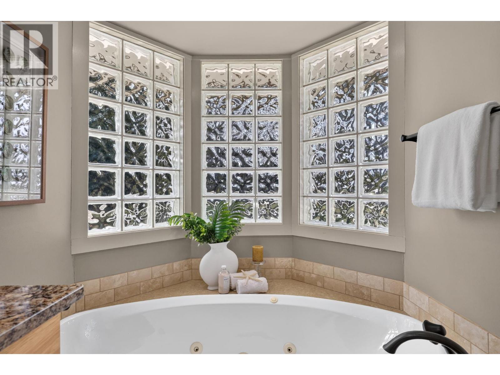 4740 Parkridge Drive - 35