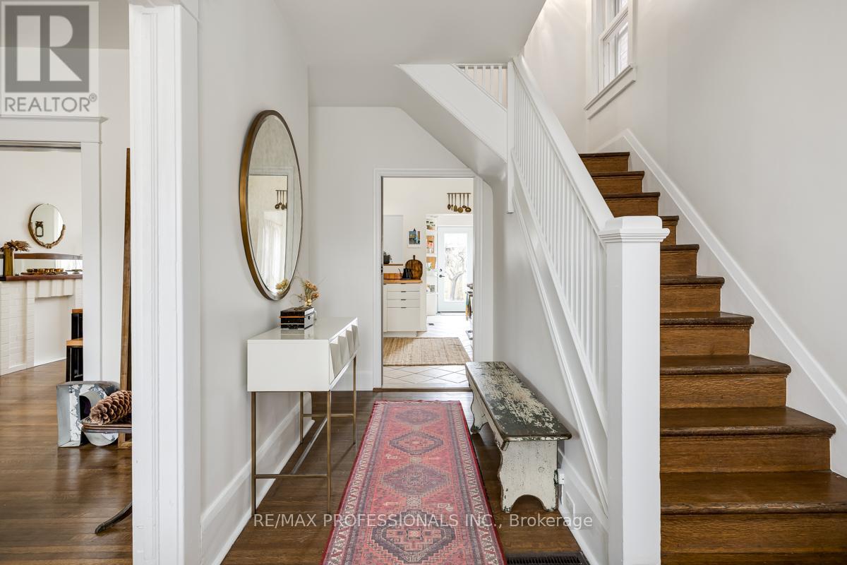 Photo of 1381 Lansdowne Avenue