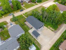 526 Epsilon Avenue, Winnipeg Beach, MB R0C3G0 Photo 19