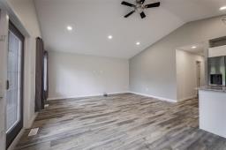 526 Epsilon Avenue, Winnipeg Beach, MB R0C3G0 Photo 9