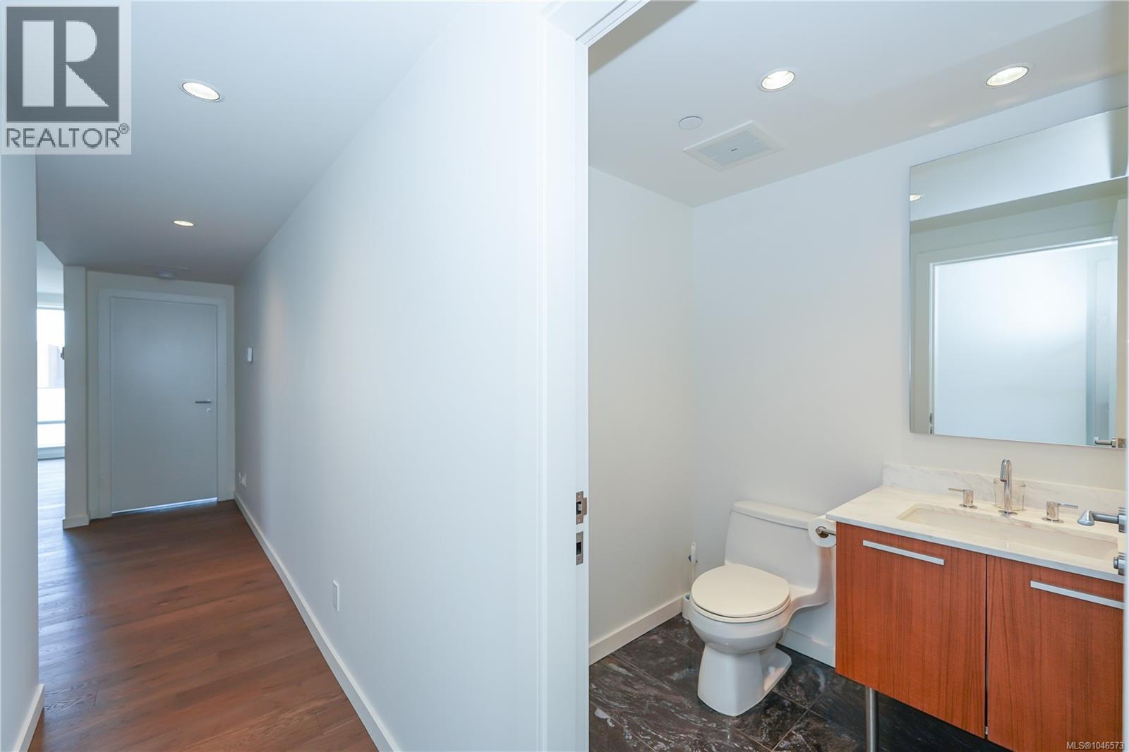 608 707 Courtney Street, Victoria