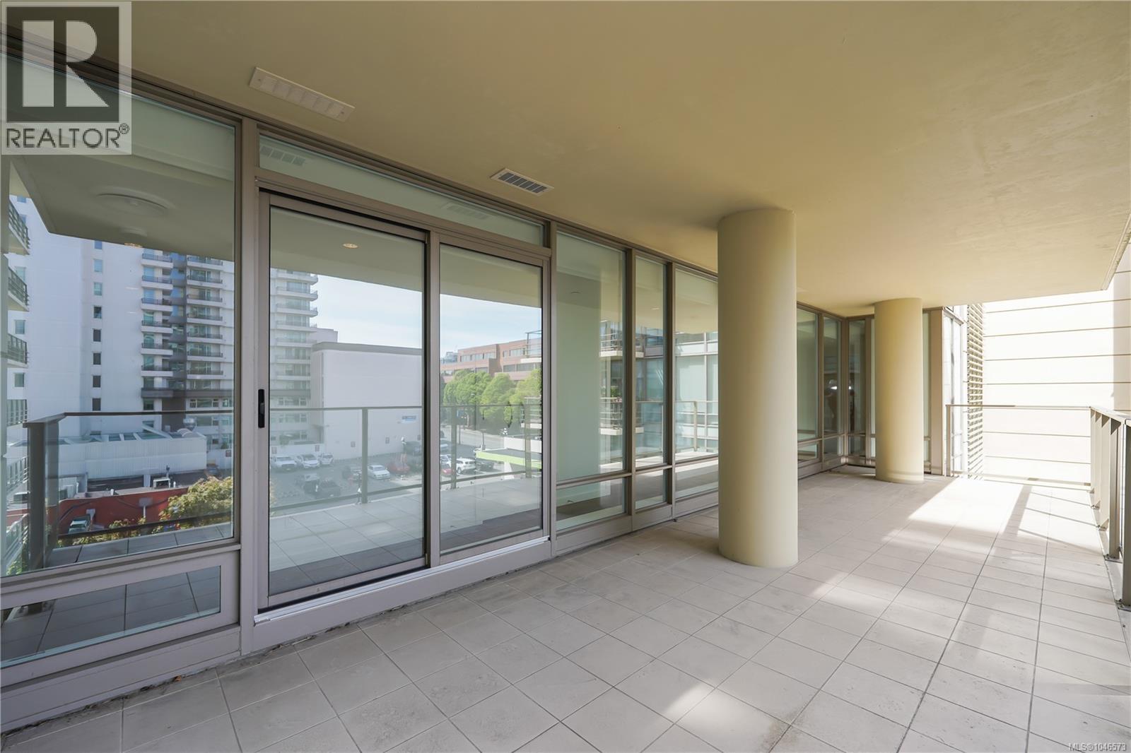 608 707 Courtney Street, Victoria