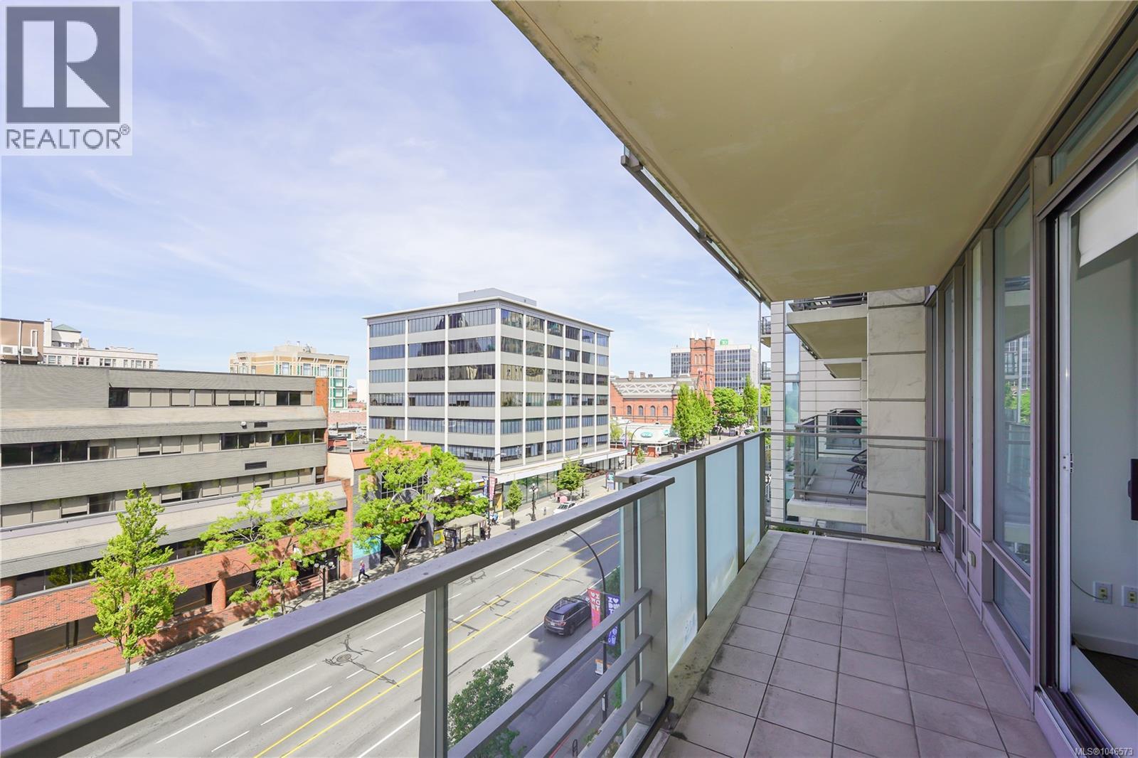 608 707 Courtney Street, Victoria
