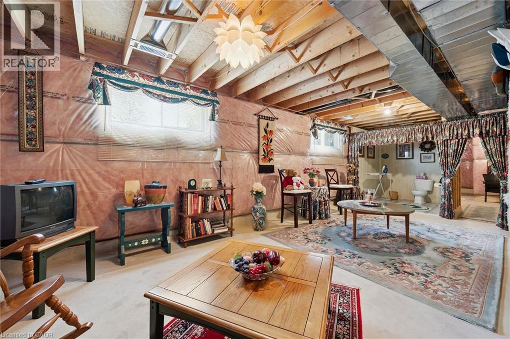 658 ELLESMERE Court - Image 25