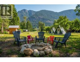3045 Bower Road, Slocan Park, BC V0G2E0 Photo 12