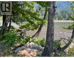 3045 Bower Road, Slocan Park, BC V0G2E0 Photo 14