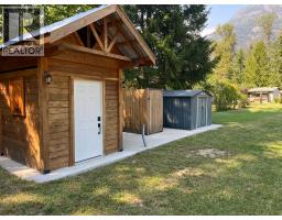 3045 Bower Road, Slocan Park, BC V0G2E0 Photo 10