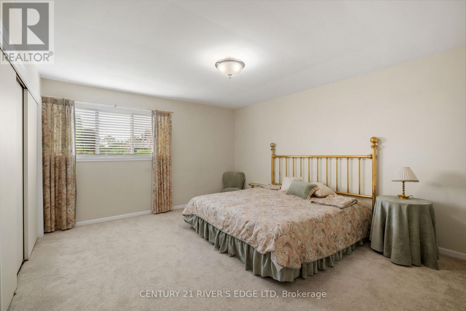 1 HARDY CRESCENT - 25