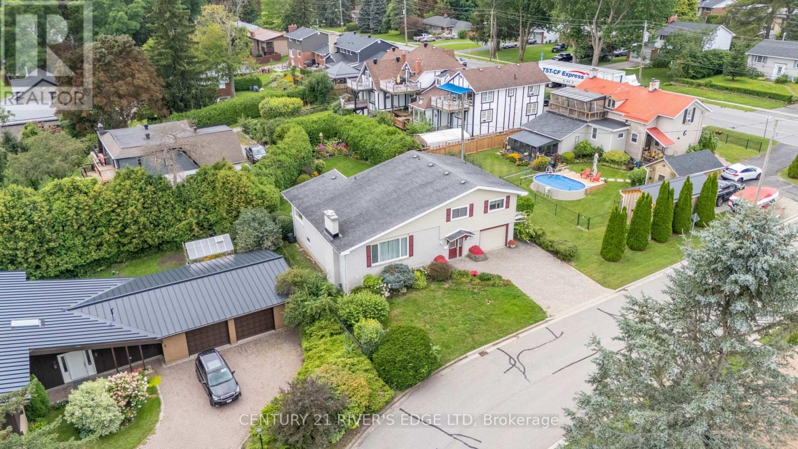 1 HARDY CRESCENT - 41