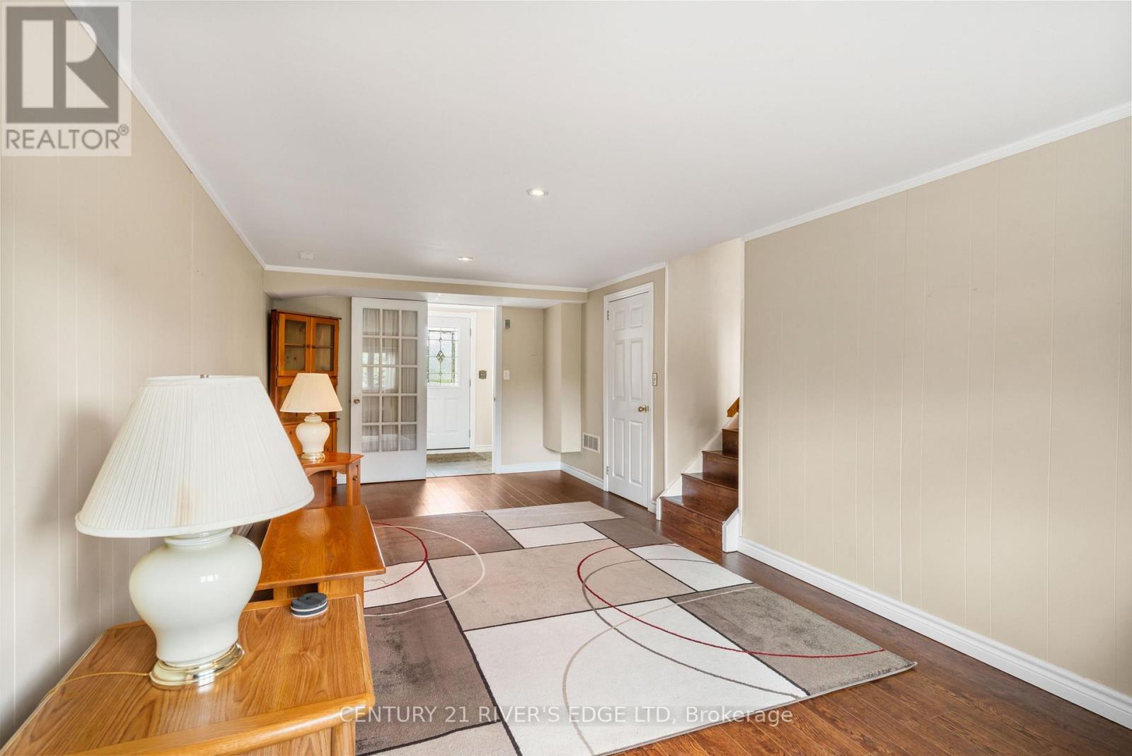 1 HARDY CRESCENT - 7