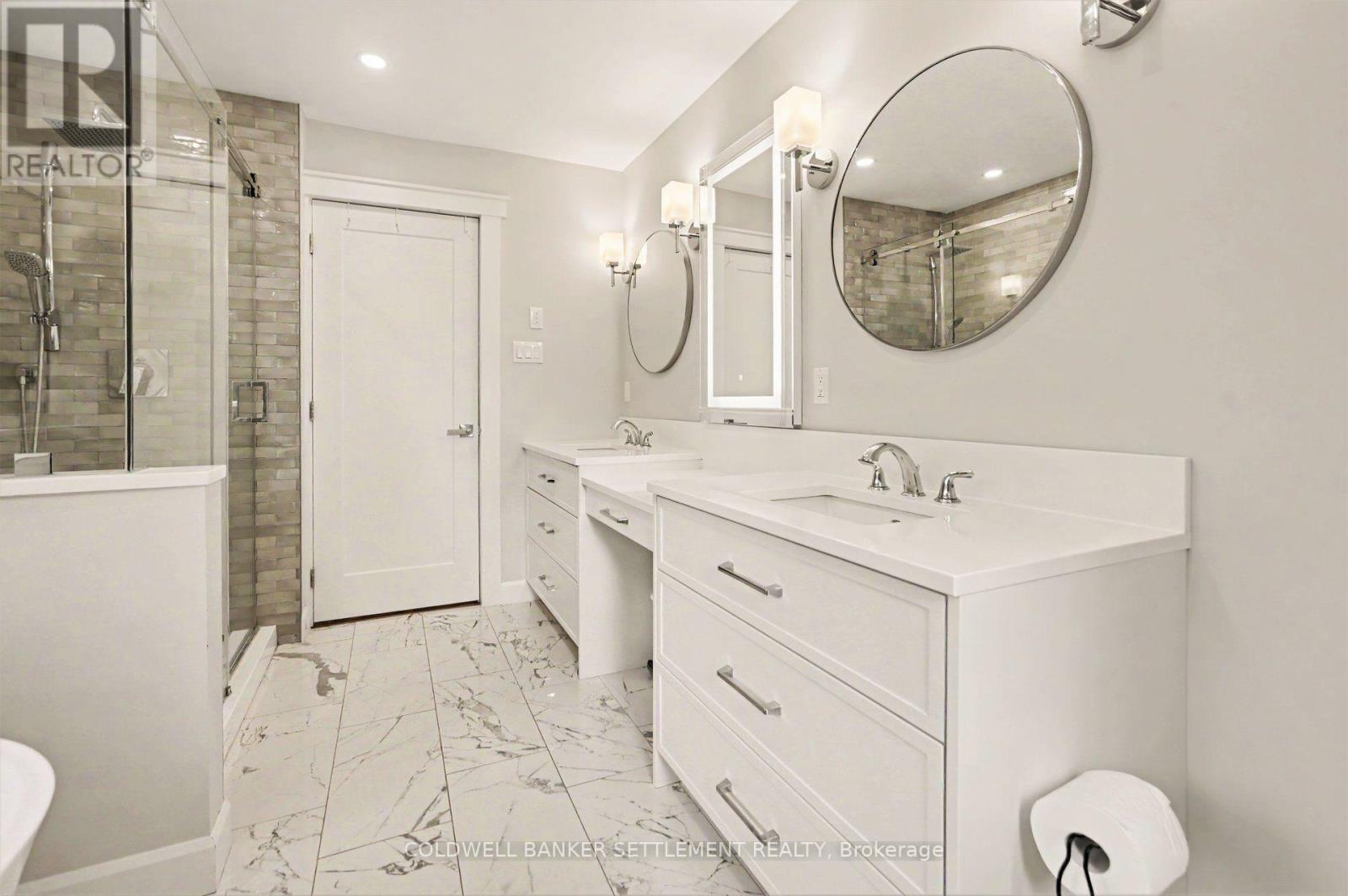 135 BARR PLACE W - Image 19