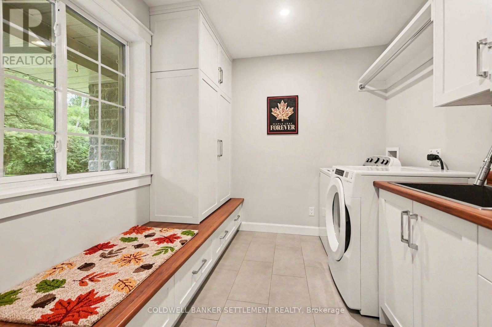 135 BARR PLACE W - Image 32