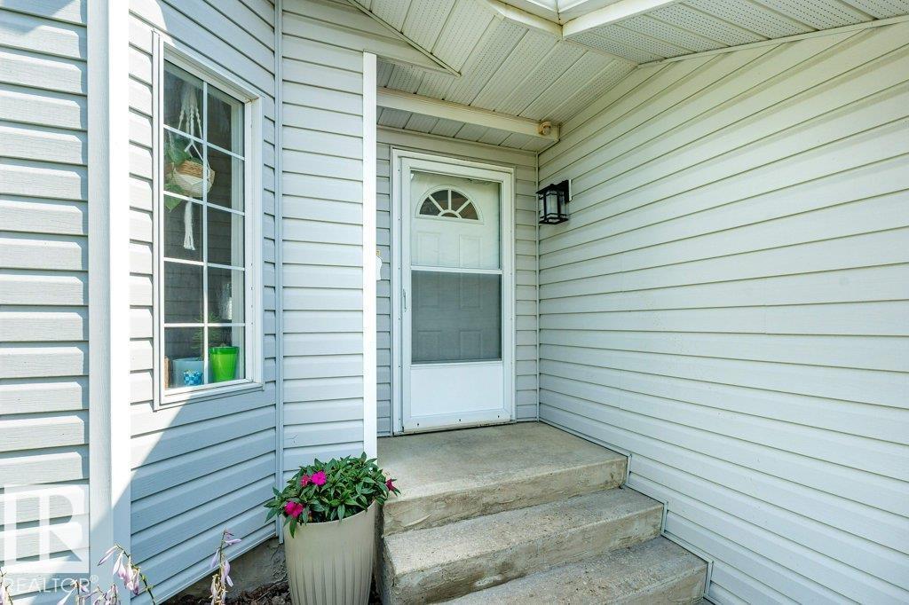 4705 43 ST - 2