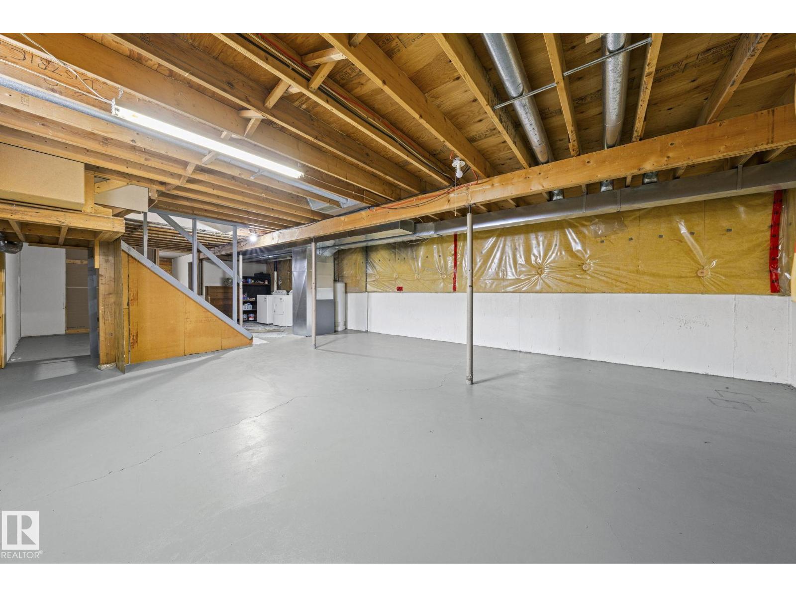 17908 92A ST NW - 23