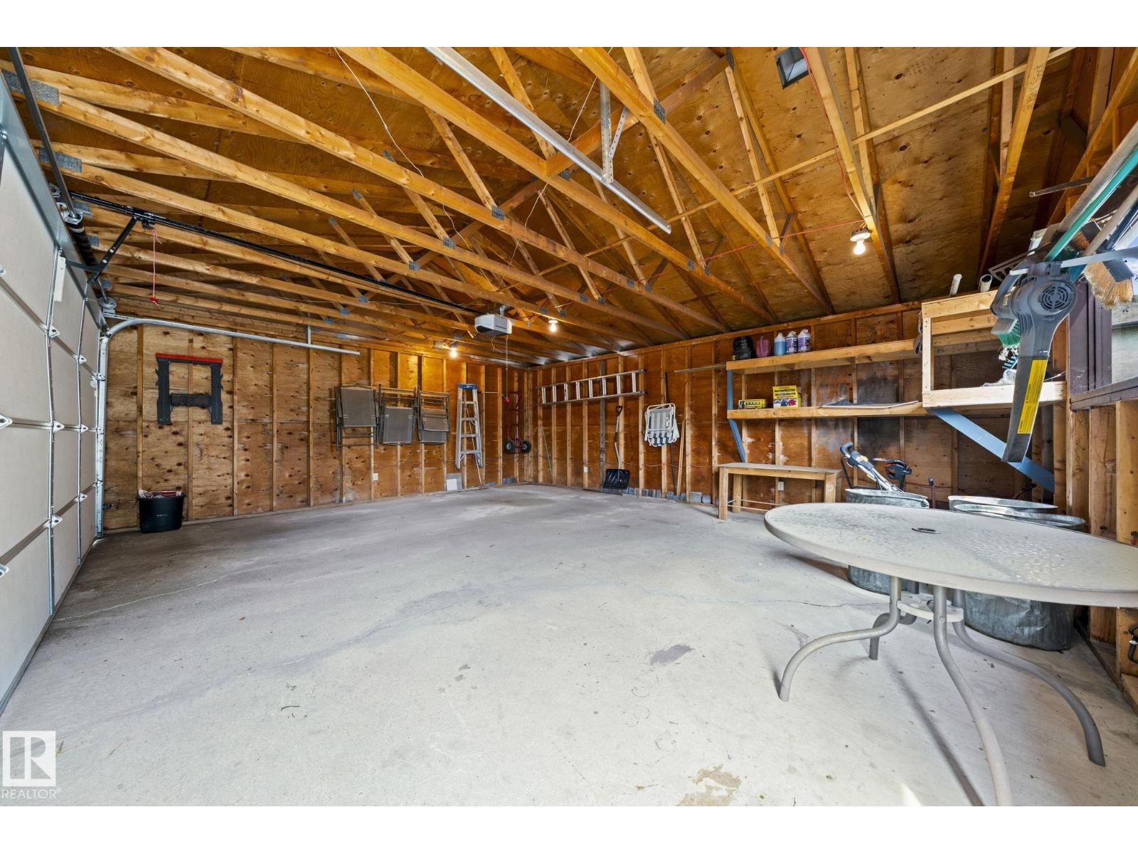 17908 92A ST NW - 27