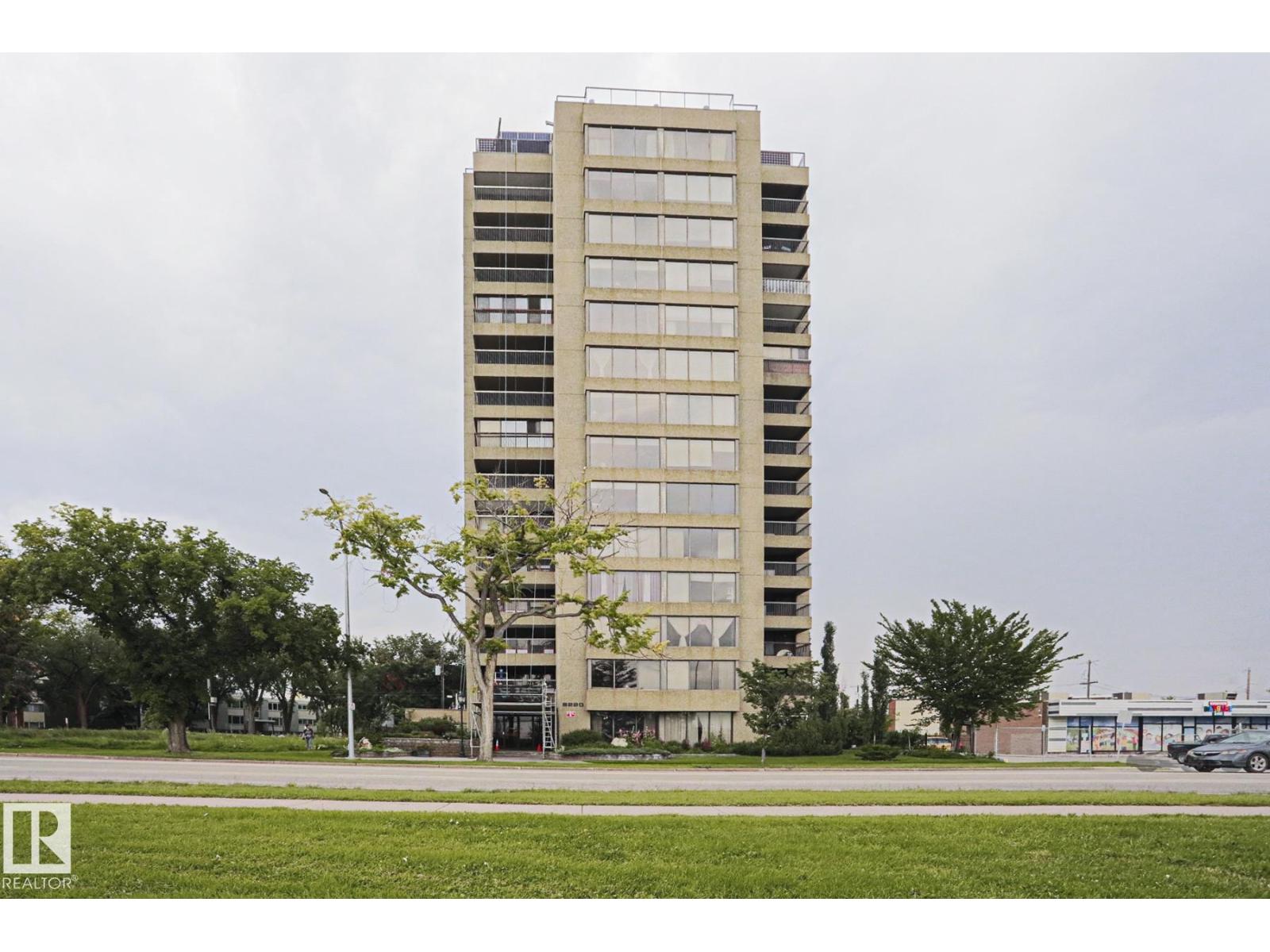 #102 8220 JASPER AV NW - 1