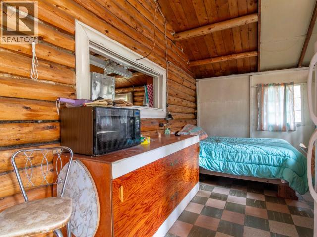1402 TAGISH ROAD - 9
