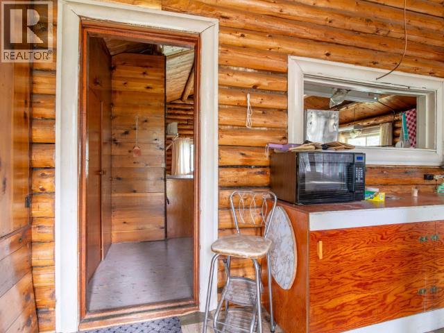 1402 TAGISH ROAD - 7
