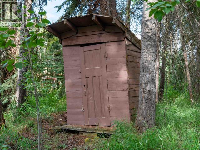 1402 TAGISH ROAD - 20