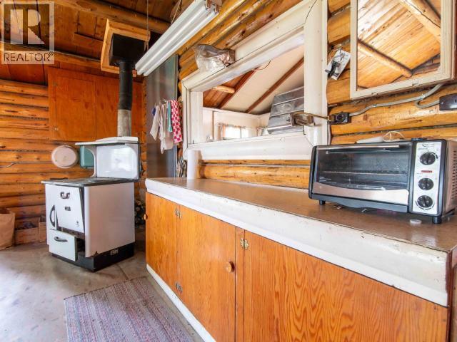 1402 TAGISH ROAD - Image 17