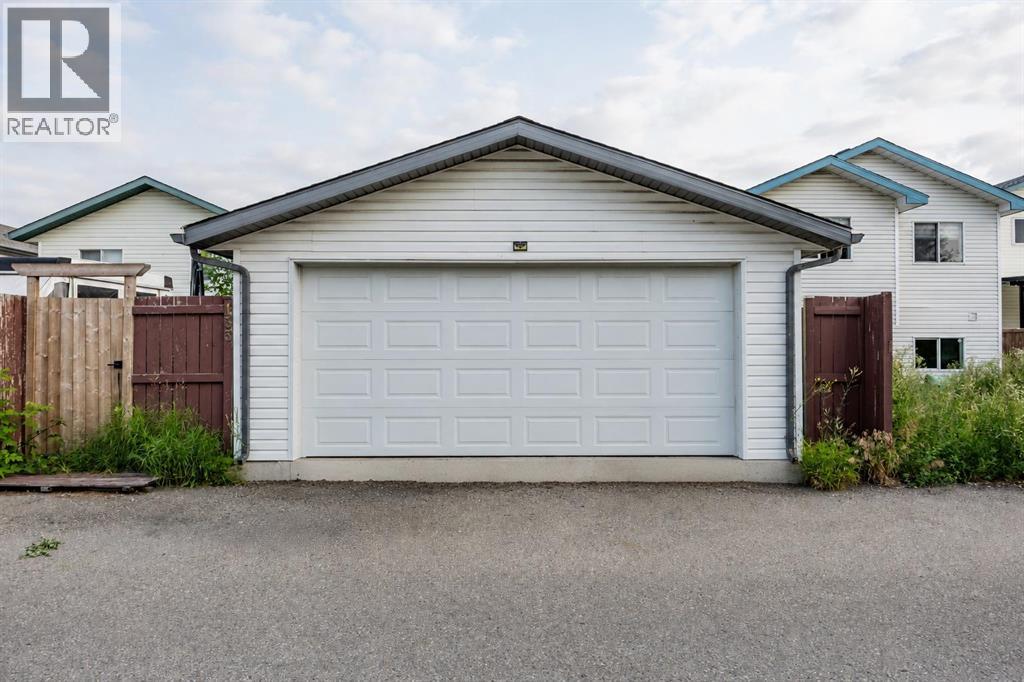133 Applemead Close SE Close - Image 39