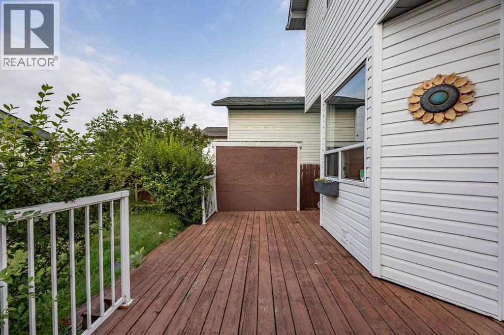 133 Applemead Close SE Close - Image 32